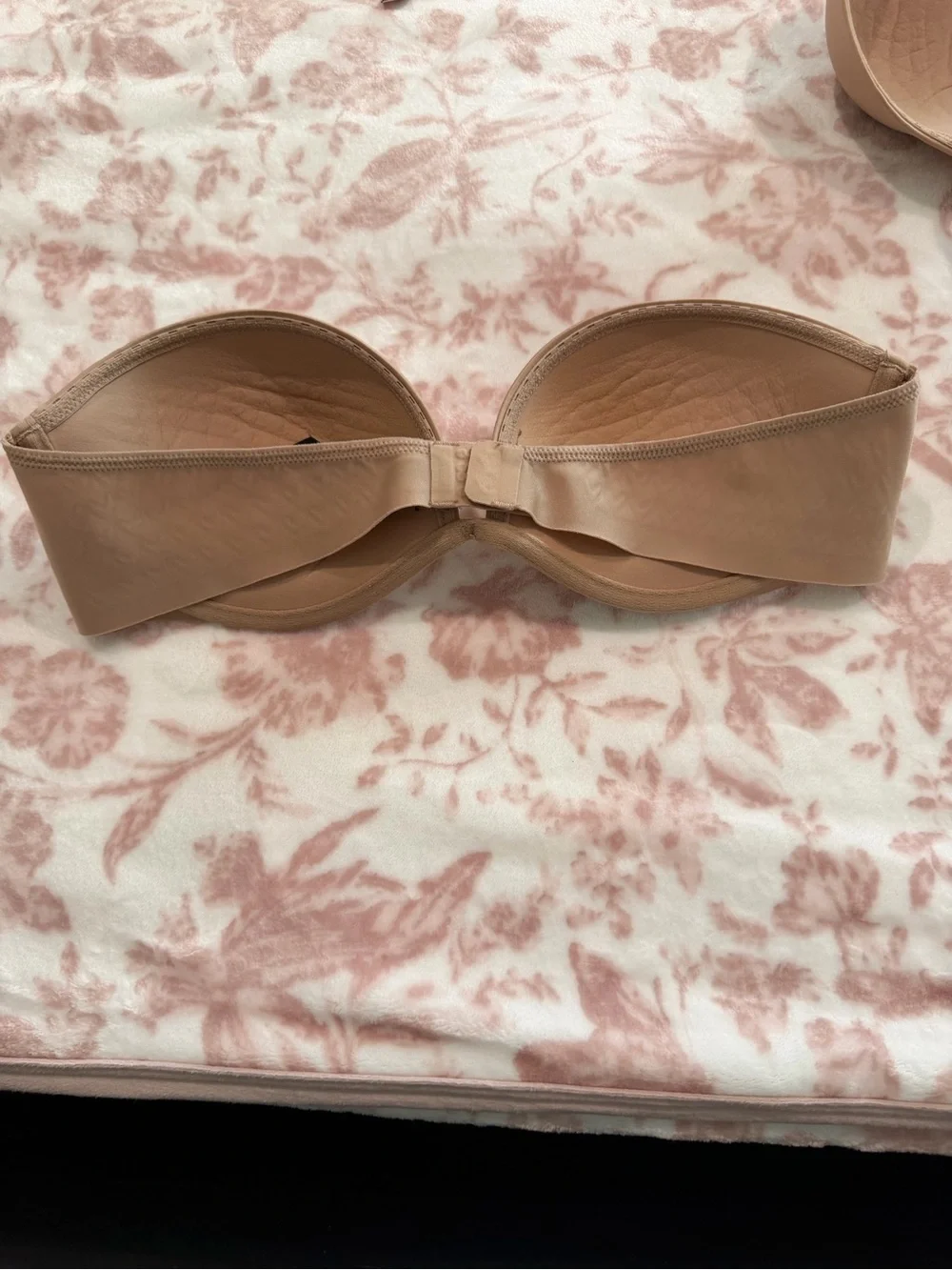 Victoria's Secret Strapless Bra in Nude